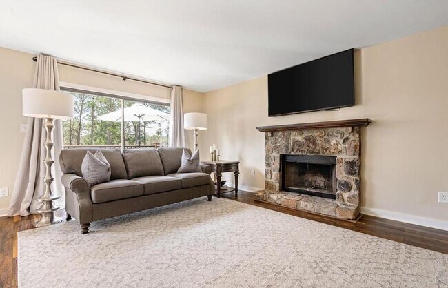 Building Photo - 102 Cambrian Way