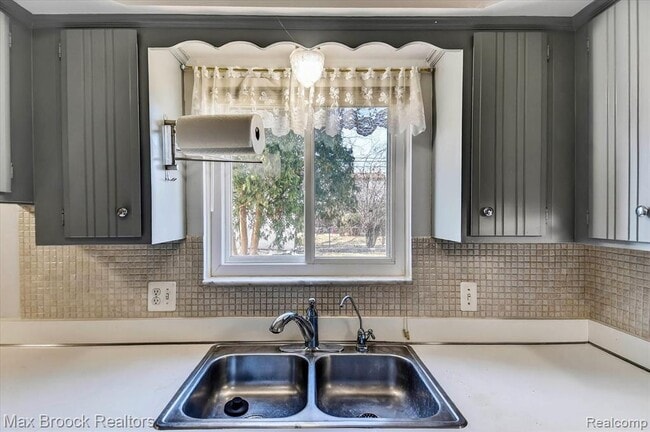 Building Photo - 33815 Orban Dr