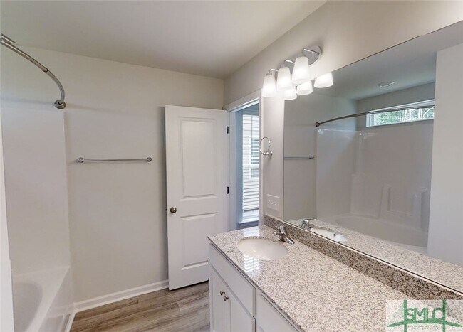 Building Photo - 106 S Trl Wy