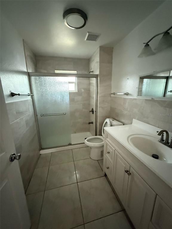 Building Photo - 2705 Uxbridge Ln