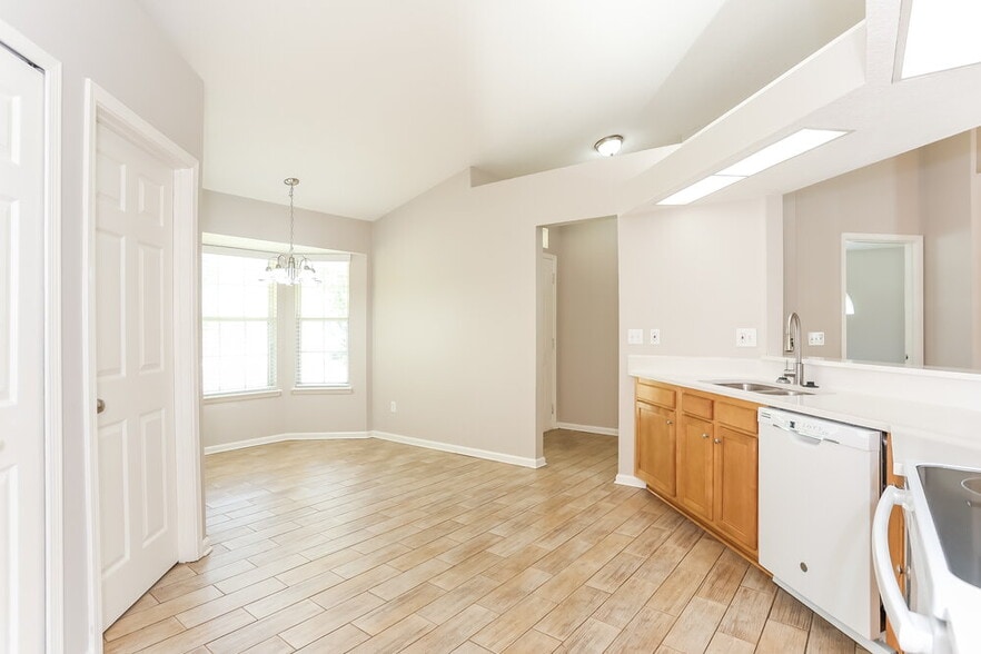 Building Photo - 4408 Jiggermast Ave