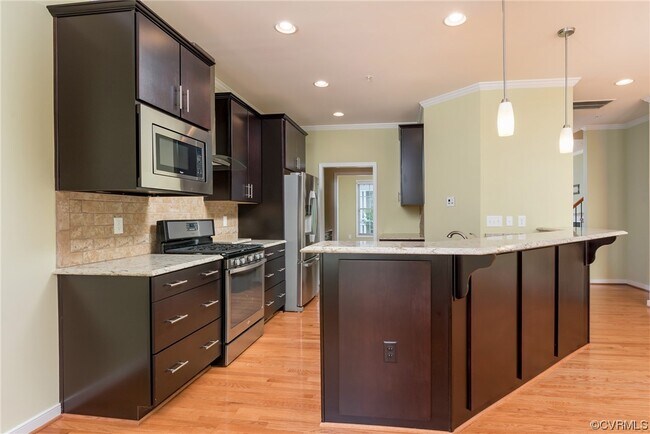 Building Photo - 2417 Liesfeld Parkway