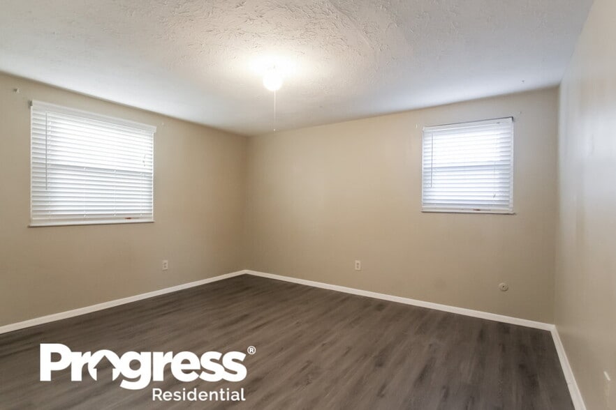 Building Photo - 8931 Squire Ct