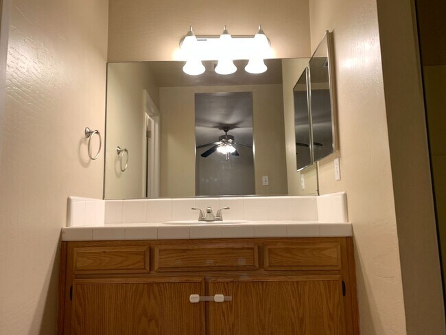 Building Photo - 6204 Straub Ln