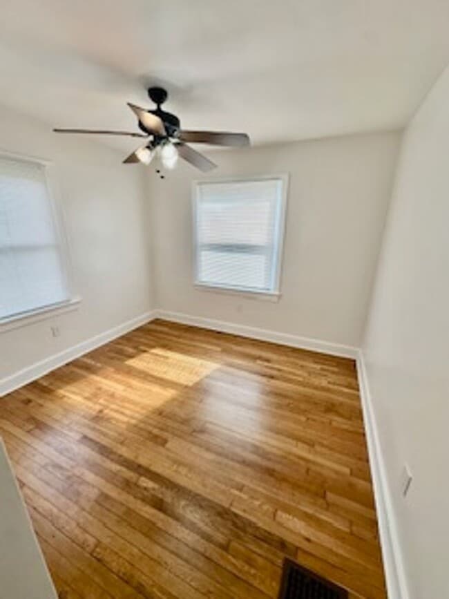 Building Photo - 838 E Loudon Ave