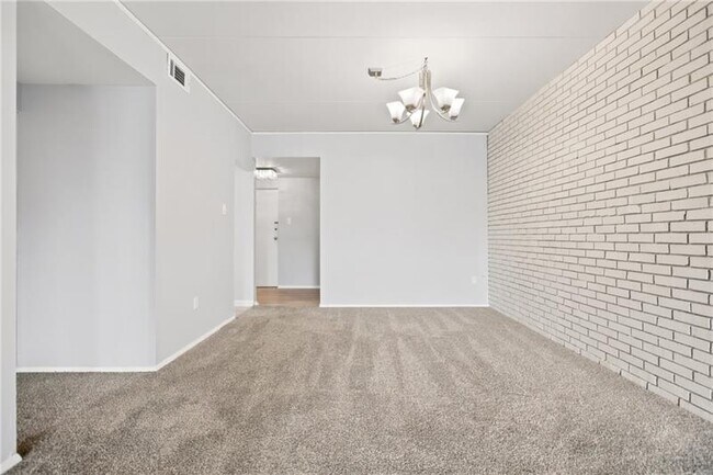 Building Photo - 5841 Morrowfield Ave