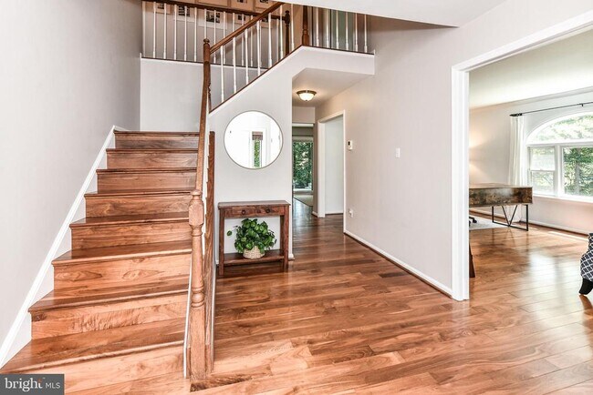 Building Photo - 12696 Kettering Dr