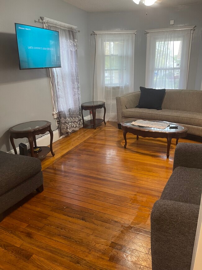 Building Photo - 65 Phoenix Ter