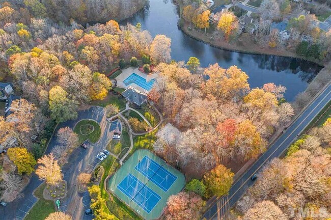 Building Photo - 329 Glen Echo Ln