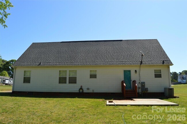 Building Photo - 118 Grain Dr