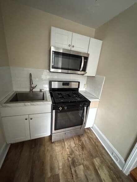 Building Photo - 47-49 W Highland Ave