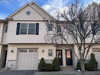 Building Photo - 50 Sintsink Dr E