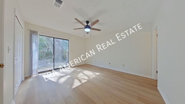 Building Photo - 1916 Squirrel Path