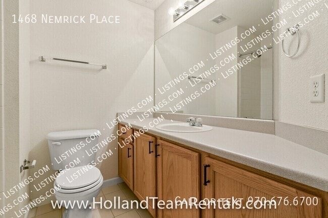 Building Photo - 1468 Nemrick Pl
