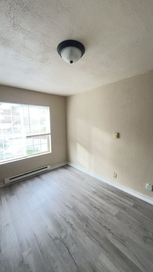 Building Photo - 2129