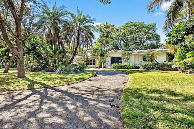 Building Photo - 11890 SW 72nd Pl