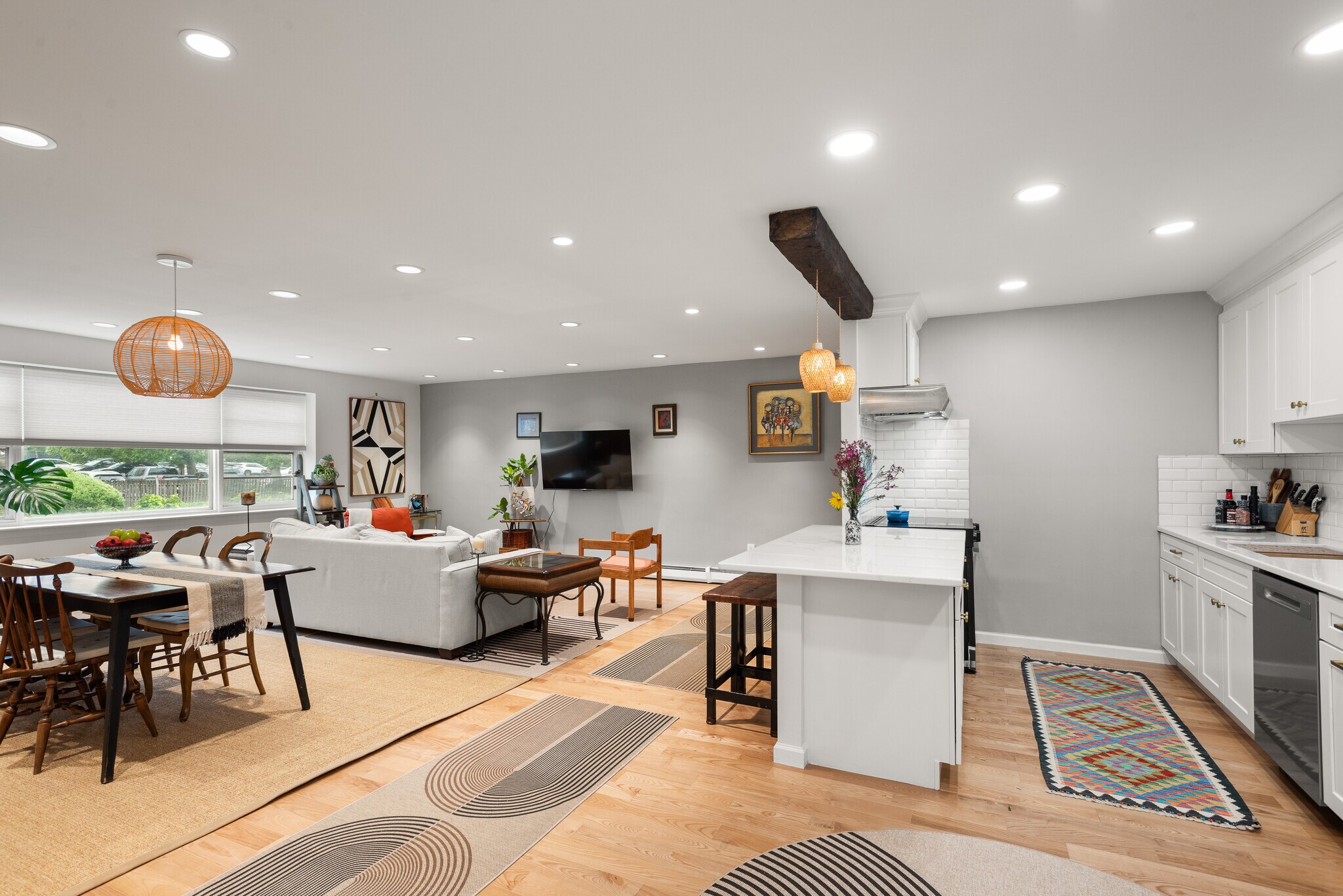 Building Photo - 48 Llanfair Rd