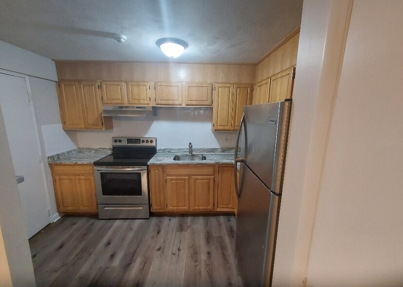 Building Photo - 45 Elmwood Park