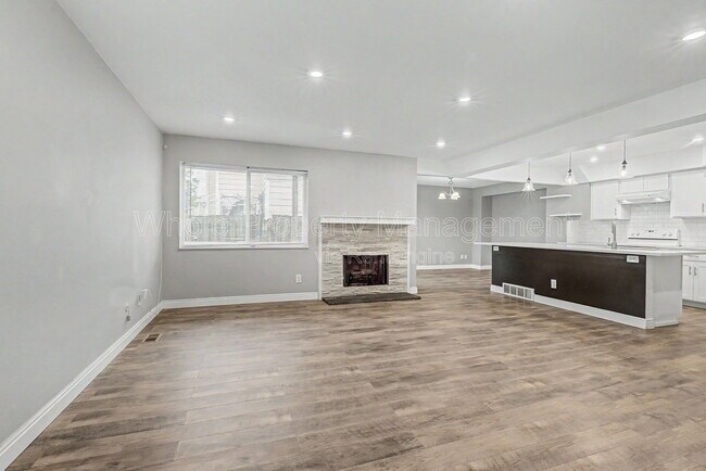 Building Photo - 11789 Pennsylvania St