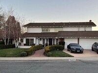 Building Photo - Westlake Village First Neighborhood Cul-De-Sac Home ** Non-Smoking Home/Property**
