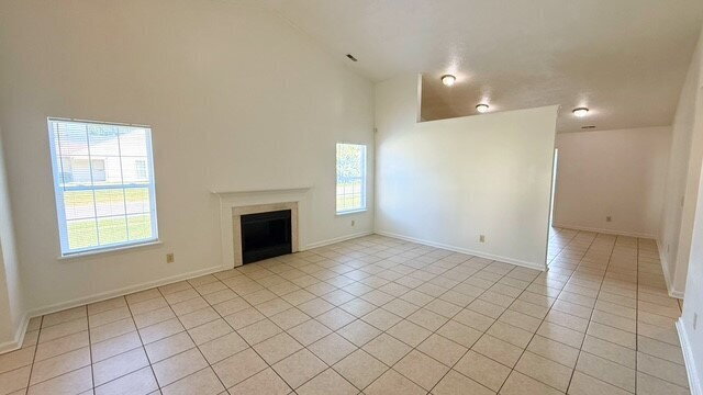 Building Photo - SOUTHSIDE - CHARMING 3 BEDROOM/2 BATH HOME AVAILABLE NOW!
