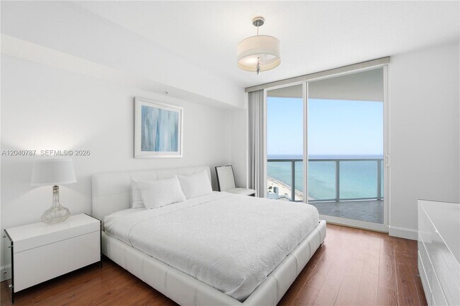 Building Photo - 16699 Collins Ave