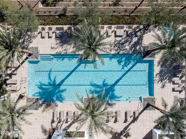 Building Photo - 6302 E Camelback Rd