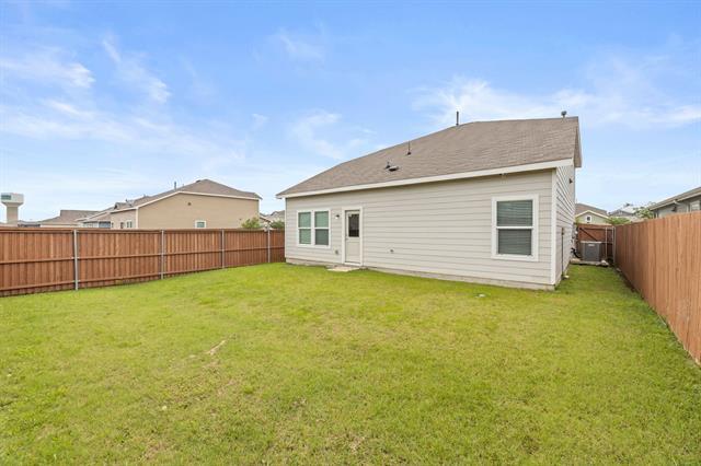 Building Photo - 2915 Acacia Dr