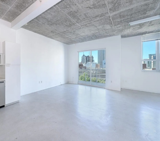 Building Photo - 234 NE 3rd St