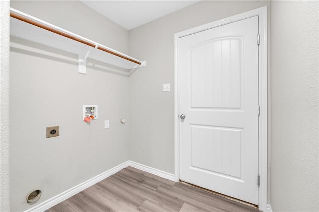 Building Photo - 808 SW 24th St