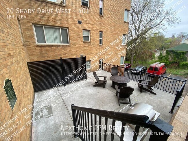 Building Photo - May 1st, Uptown Mt Lebanon 1 Bedroom w/ ga...