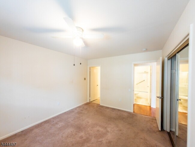 Building Photo - 227C Manchester Ln
