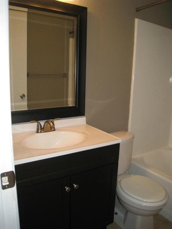 Building Photo - 2500 Burleson Rd