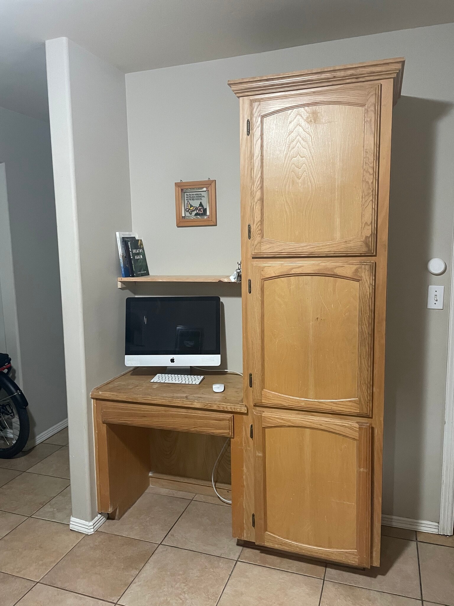Kitchen Desk and Pantry - 2607 Ringold Cir