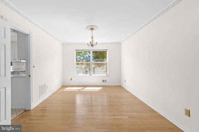 Building Photo - 53 Perilli Dr
