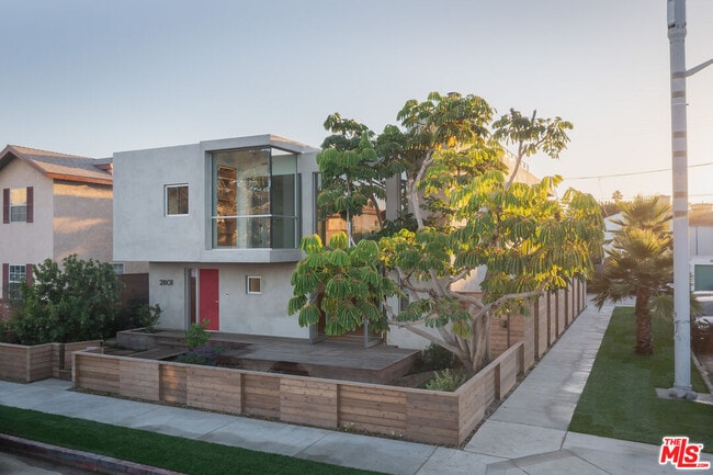 Building Photo - 2801 Sanborn Ave