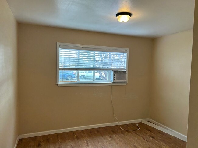 Building Photo - **SPARKS HOME**