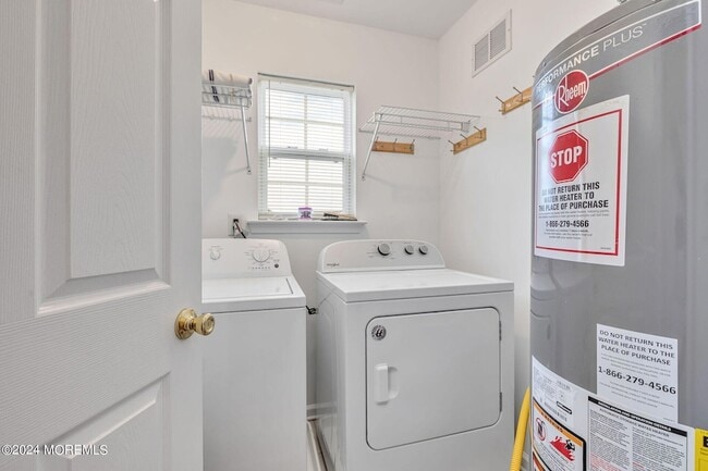 Building Photo - 205 Conover Pl