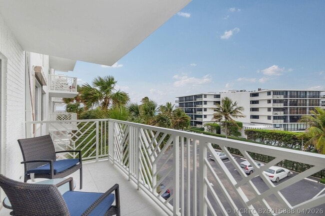 Building Photo - 170 N Ocean Blvd