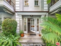 Building Photo - 1321 Hayworth Ave