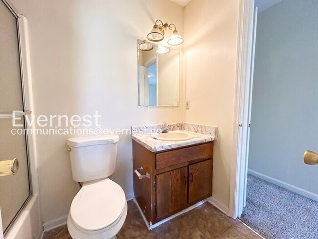 Building Photo - 1174 Ridgecrest Ln SE