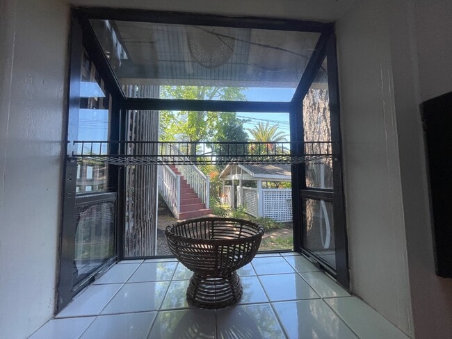 Building Photo - 38 Rosebank Ave