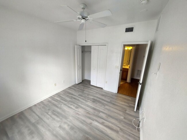 Building Photo - 2935 NE 7th St