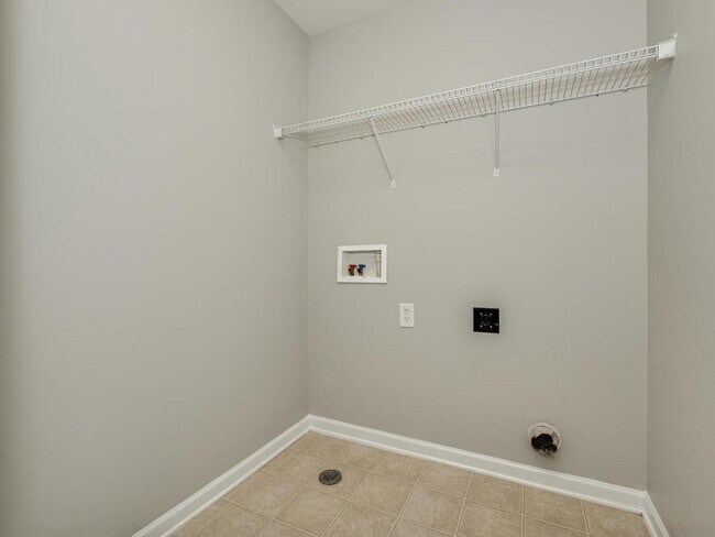 Building Photo - 6322 Adobe Rd