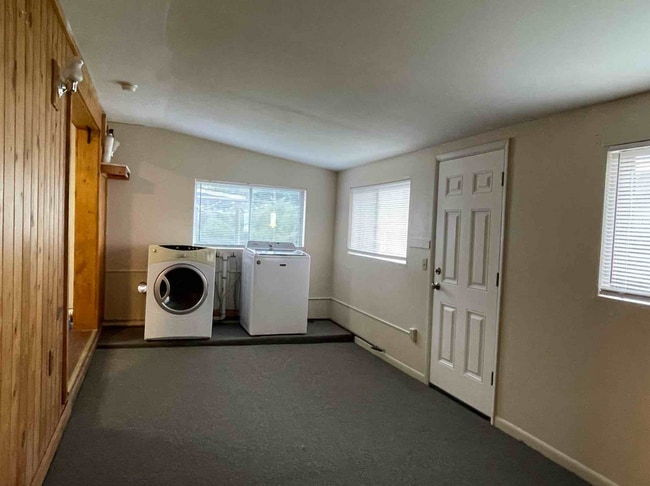 Building Photo - Charming 3 Bed, 2 Bath Home Near CSU & Old Town Fort Collins!