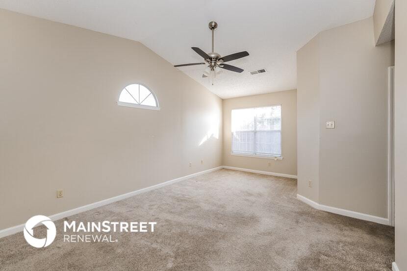 Building Photo - 1104 Atterbury Cir S