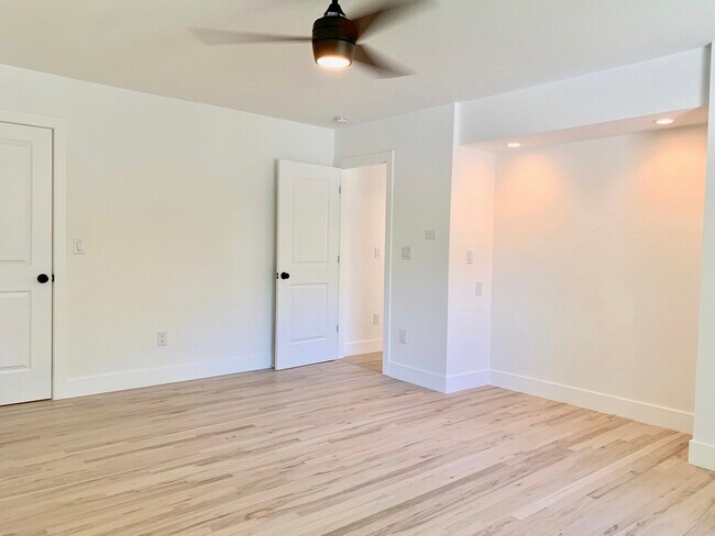 Building Photo - 3365 Ward Rd