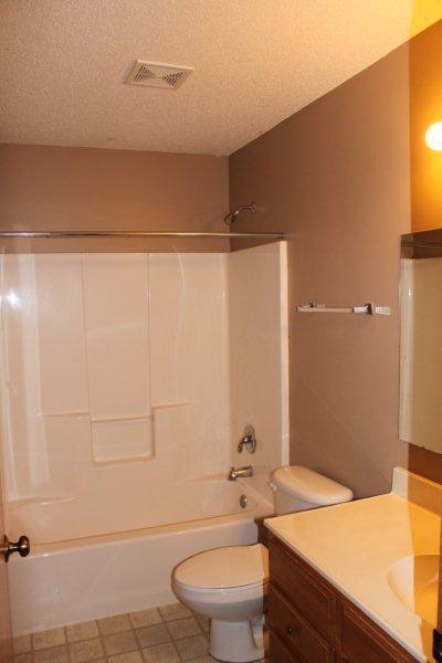 Building Photo - 3 Bedrooms, 1 Bathroom Single Family Home on End in Brainerd, MN w/2 car attached garage