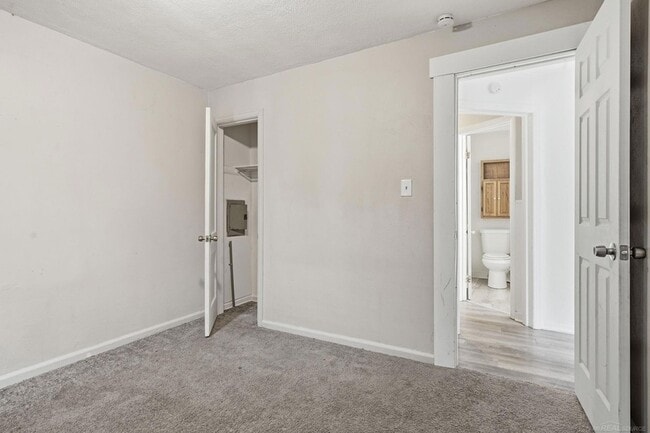 Building Photo - 925 Leland St