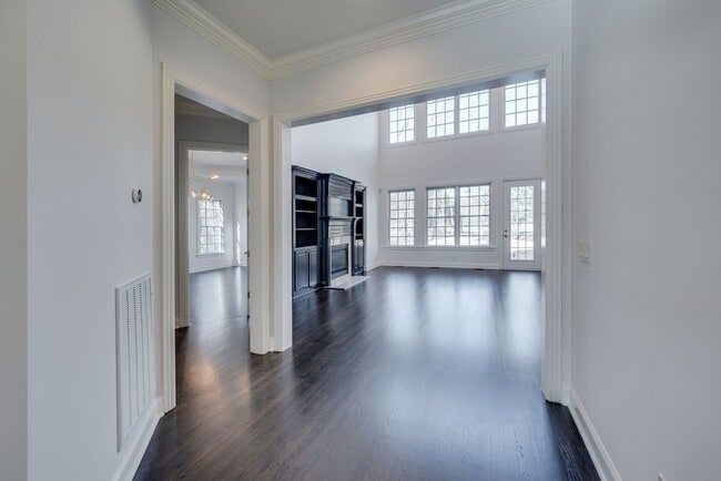 Building Photo - 1449 Willowbrooke Cir